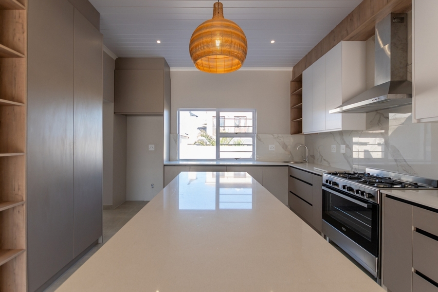 4 Bedroom Property for Sale in Country Club Western Cape